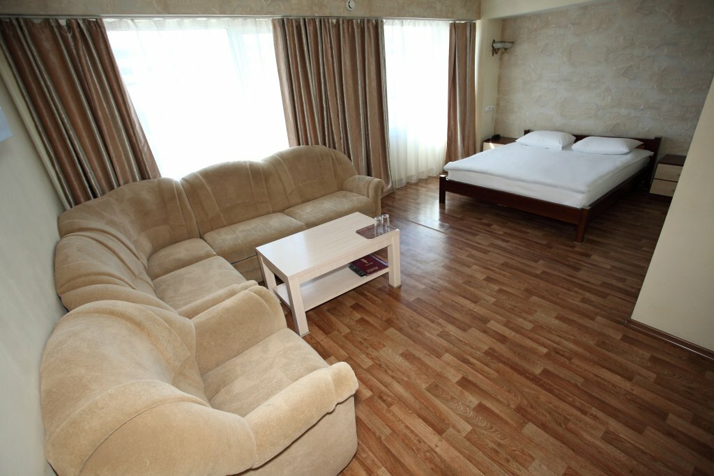 Гостиница Дискавери Новосибирск-95